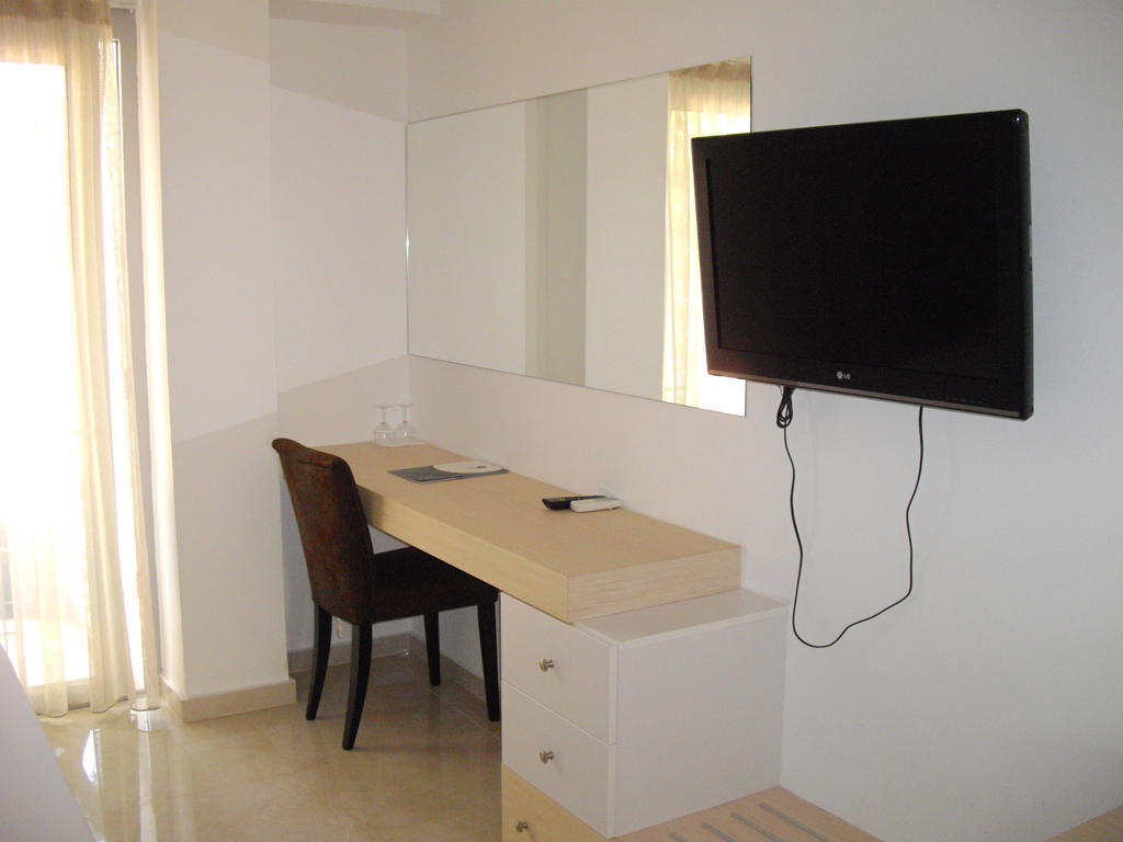 Crystal Hotel Какопетрия Екстериор снимка